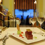 Hotel De La Paix 4*