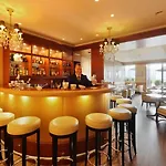 De La Paix Hotel 4*