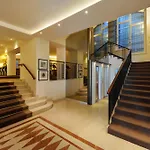 De La Paix 4*