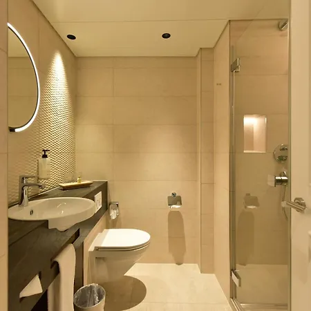 Hotel De La Paix 4*