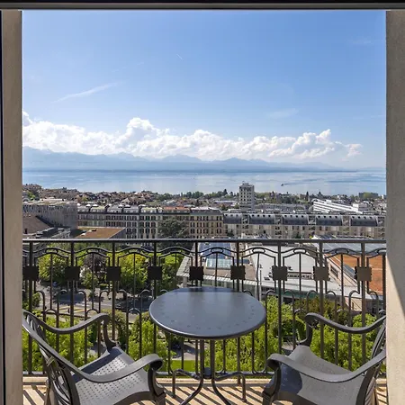 Hotel De La Paix 4*