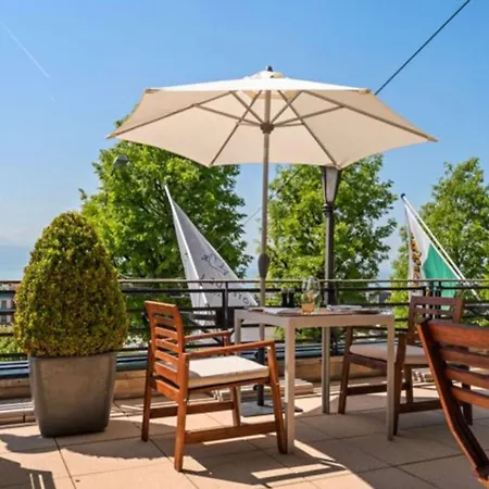 Hotel De La Paix 4*