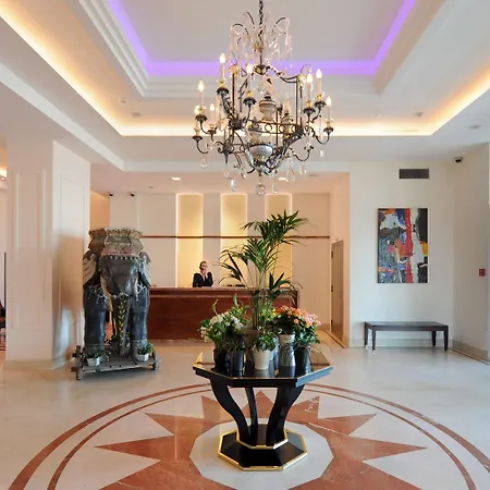 De La Paix Hotel