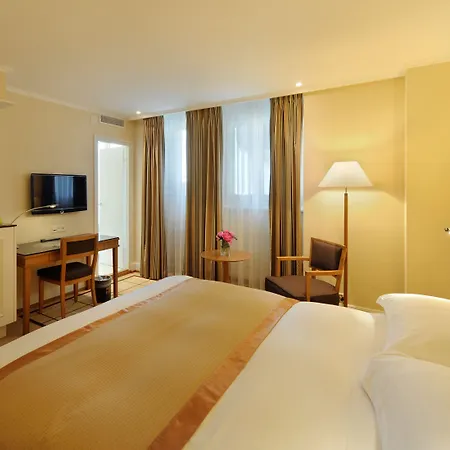 De La Paix Hotel 4*