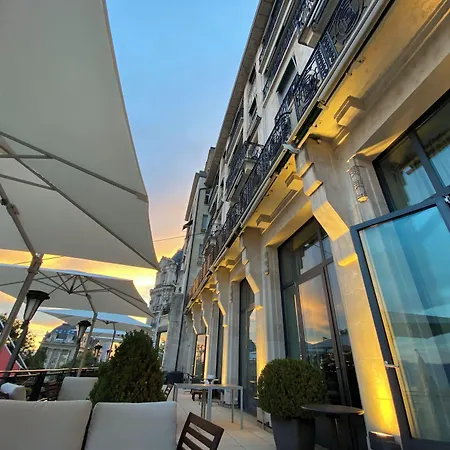 Hotel De La Paix 4*