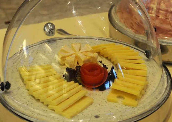 Отель De La Paix Лозанна