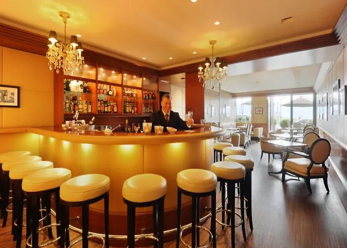 De La Paix Отель 4*