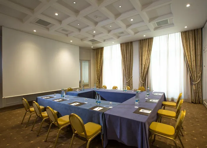 Отель De La Paix