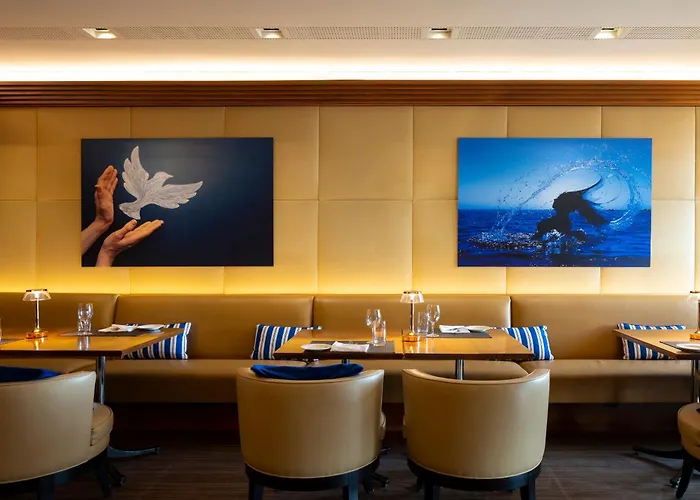 Отель De La Paix